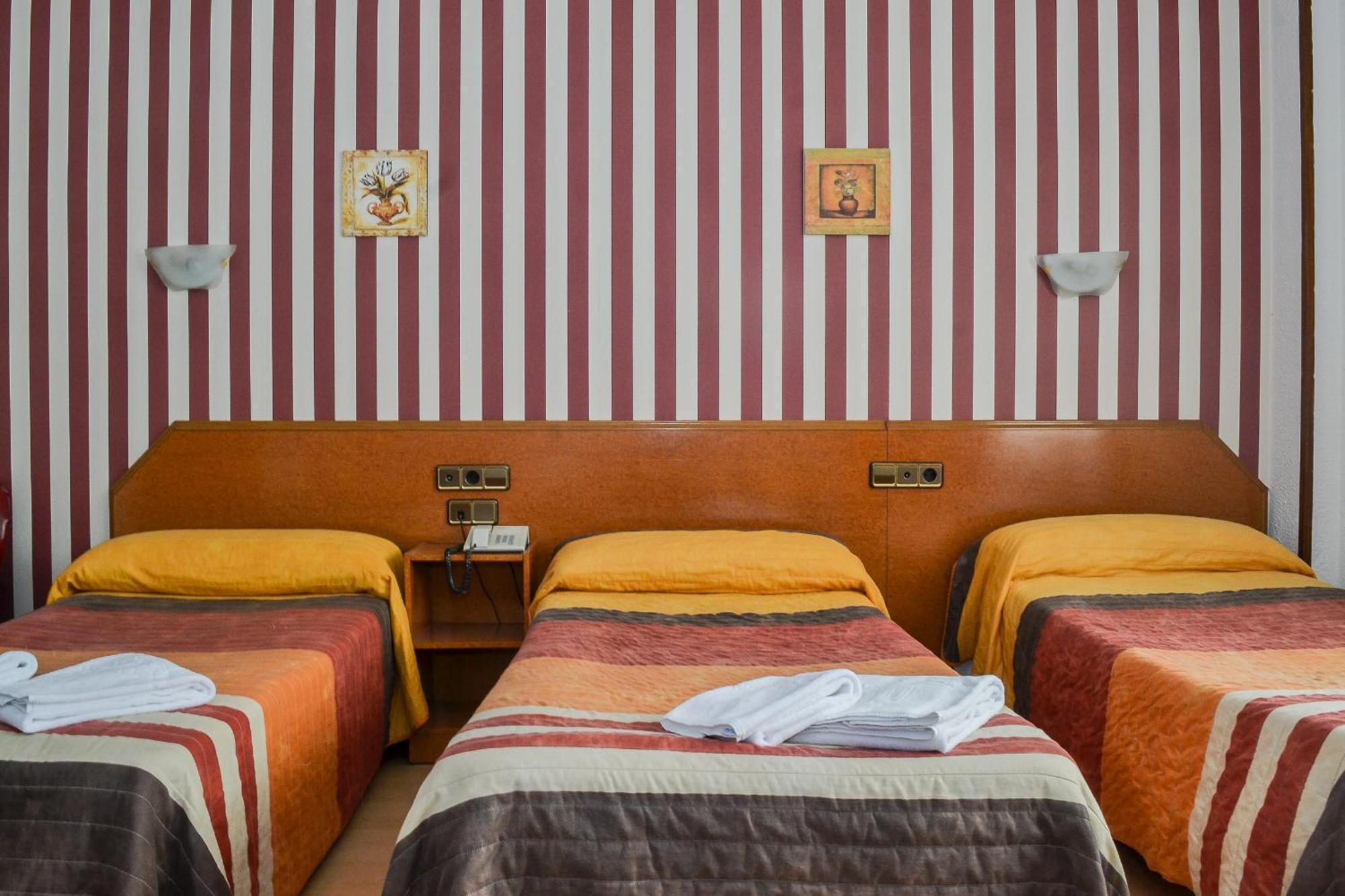 Hostal Cataluna Zaragoza Pokoj fotografie