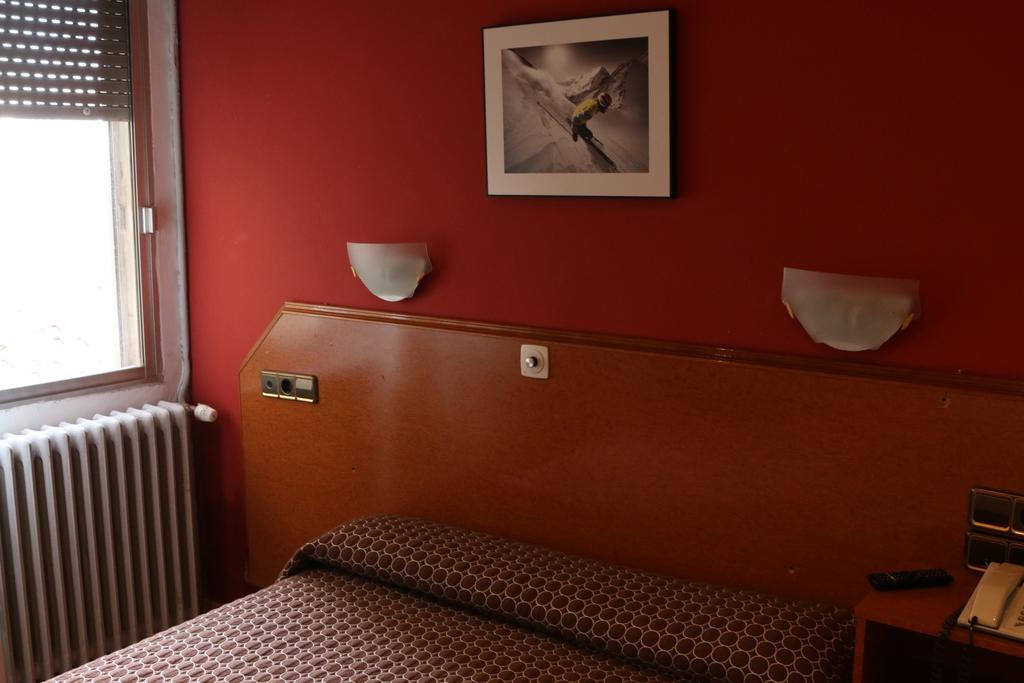 Hostal Cataluna Zaragoza Exteriér fotografie