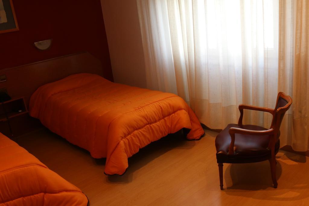 Hostal Cataluna Zaragoza Exteriér fotografie