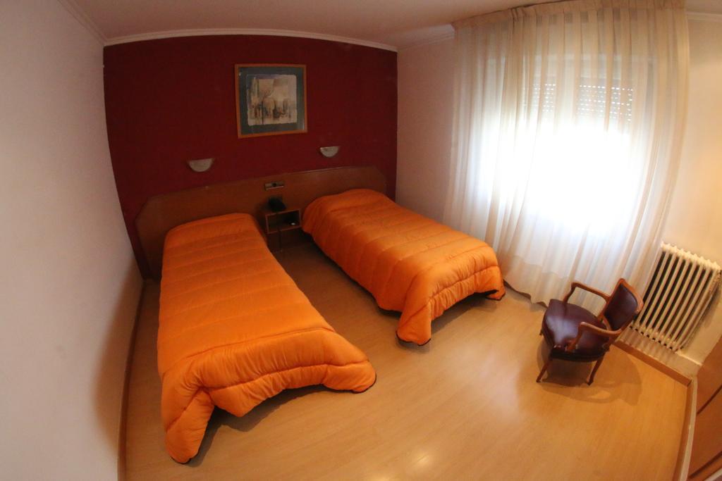 Hostal Cataluna Zaragoza Exteriér fotografie
