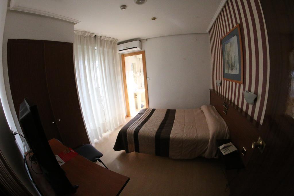 Hostal Cataluna Zaragoza Exteriér fotografie