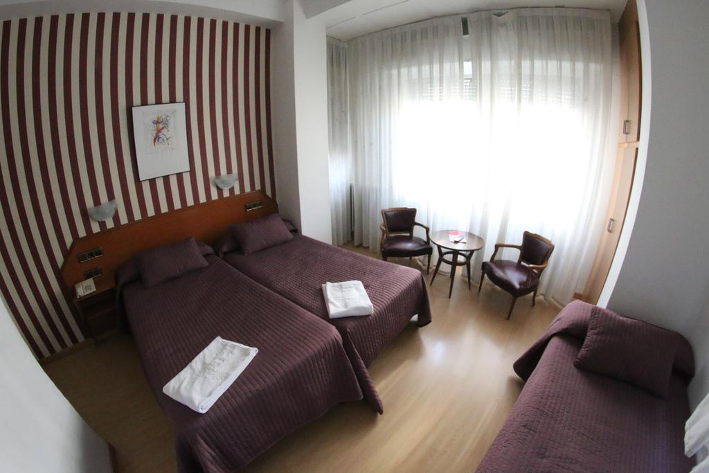 Hostal Cataluna Zaragoza Exteriér fotografie