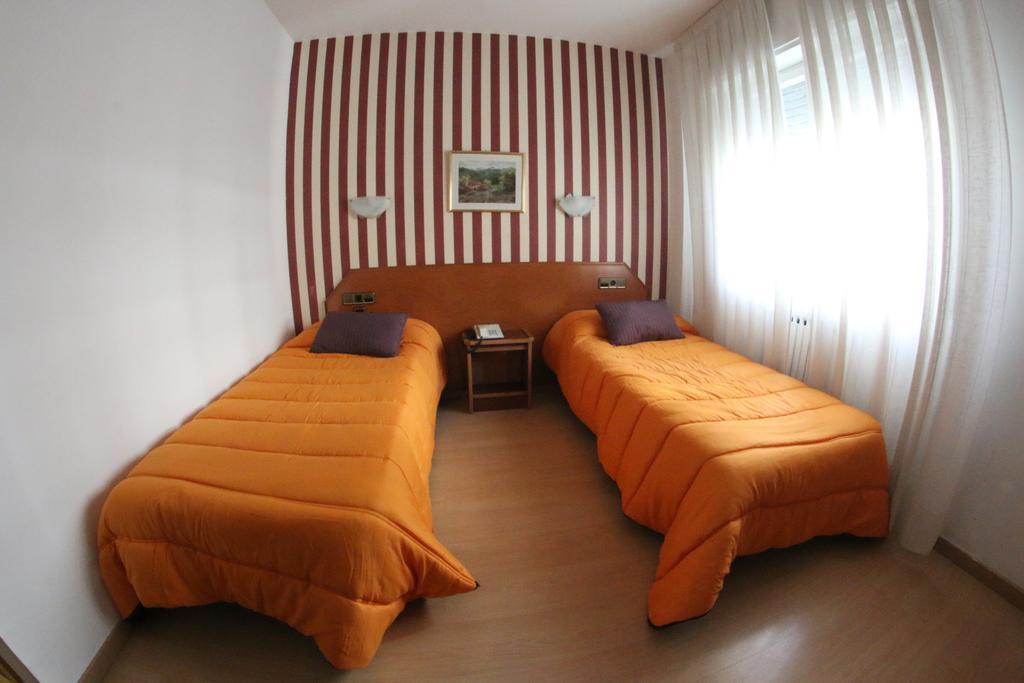 Hostal Cataluna Zaragoza Exteriér fotografie