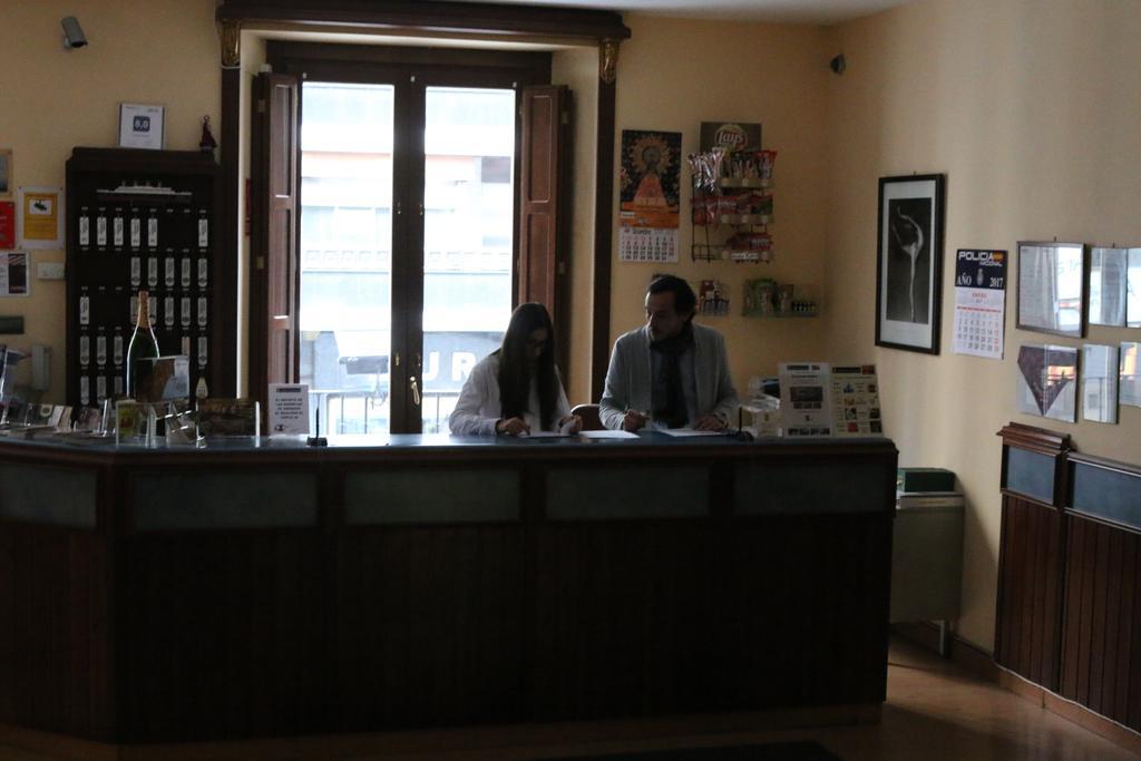 Hostal Cataluna Zaragoza Exteriér fotografie